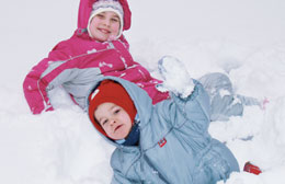 bimbi nella neve
