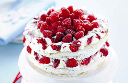 Meringata ai lamponi e cioccolato bianco