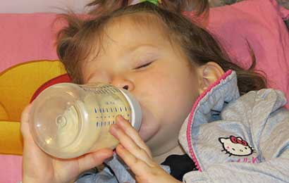 Alimentazione e bambini: consigli utili per ridurre l’incidenza della carie