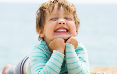 come comunicano e socializzano con noi adulti i bambini?